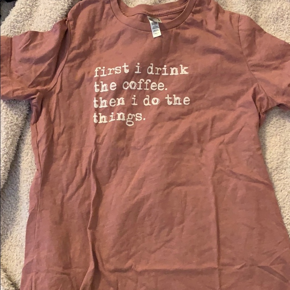 Women’s Graphic Tee Size Large